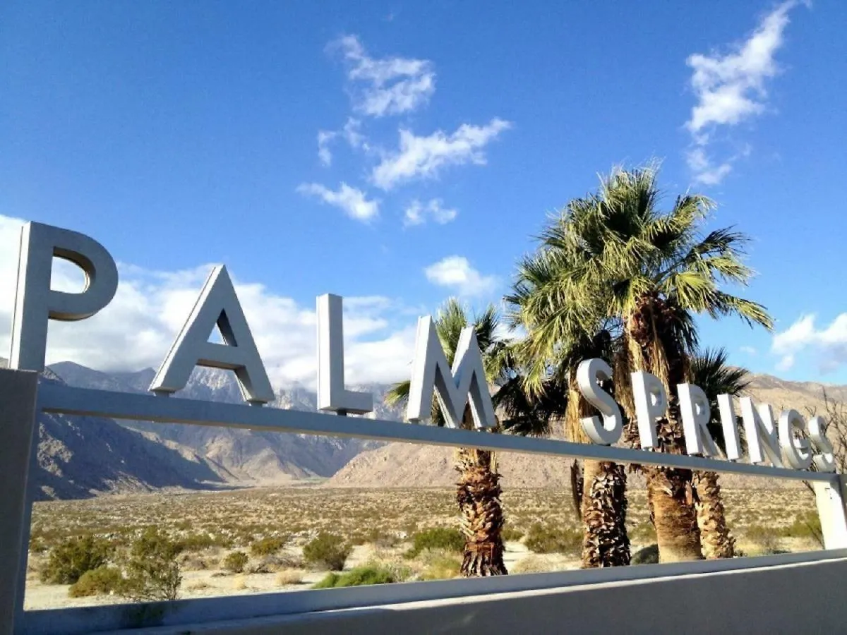 Vila Four Seasons Stunner Palm Springs